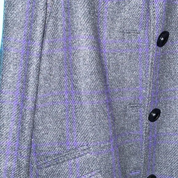 Coat - Picture 2 of 2